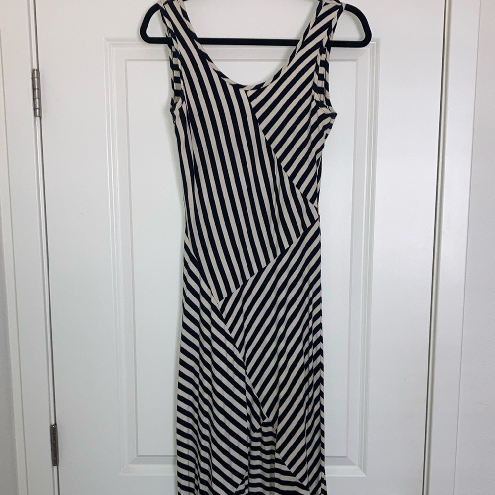 Papaya Black and White Sleeveless Sheath Maxi Dress